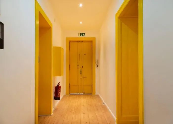 Lovely In The Near Of Kudamm