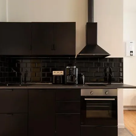 Lovely In The Near Of Kudamm